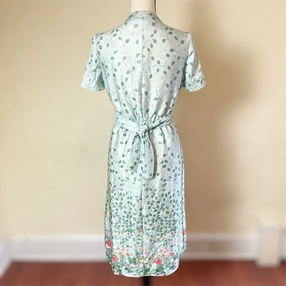Vintage 1970s LF Petites Women's 6 Green Floral Whimsical Border Hem Belt Dress - Picture 4 of 11